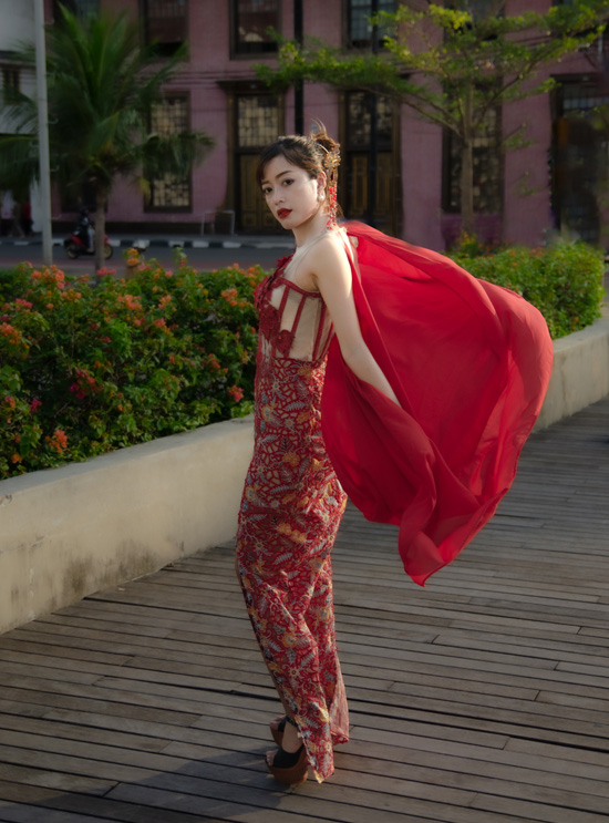Kebaya Merah Foto