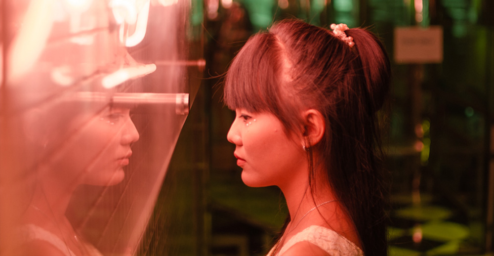 Reflection Girl Photo